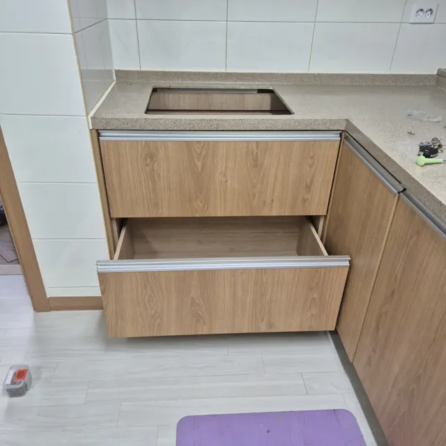 싱크대하부장리폼 일체형 가스오븐을 빼고 2단 서랍장 설치 시공 후